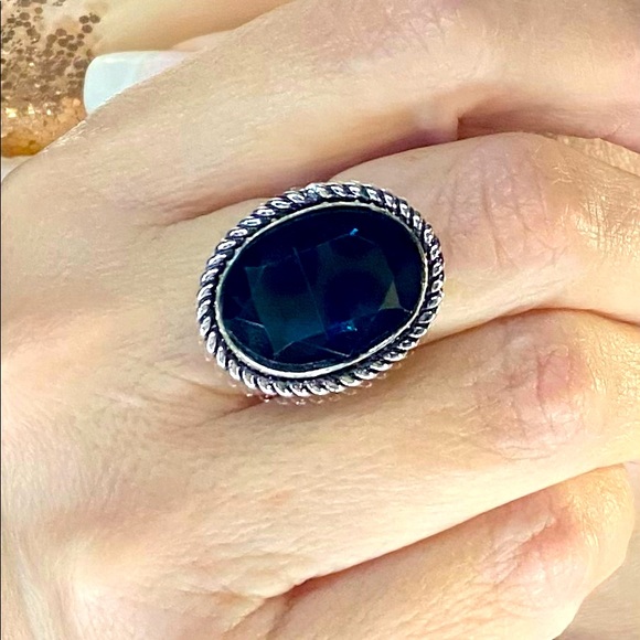 FREE SHIPPING Amethyst Oval  Ring W/925 Silver - Picture 3 of 4